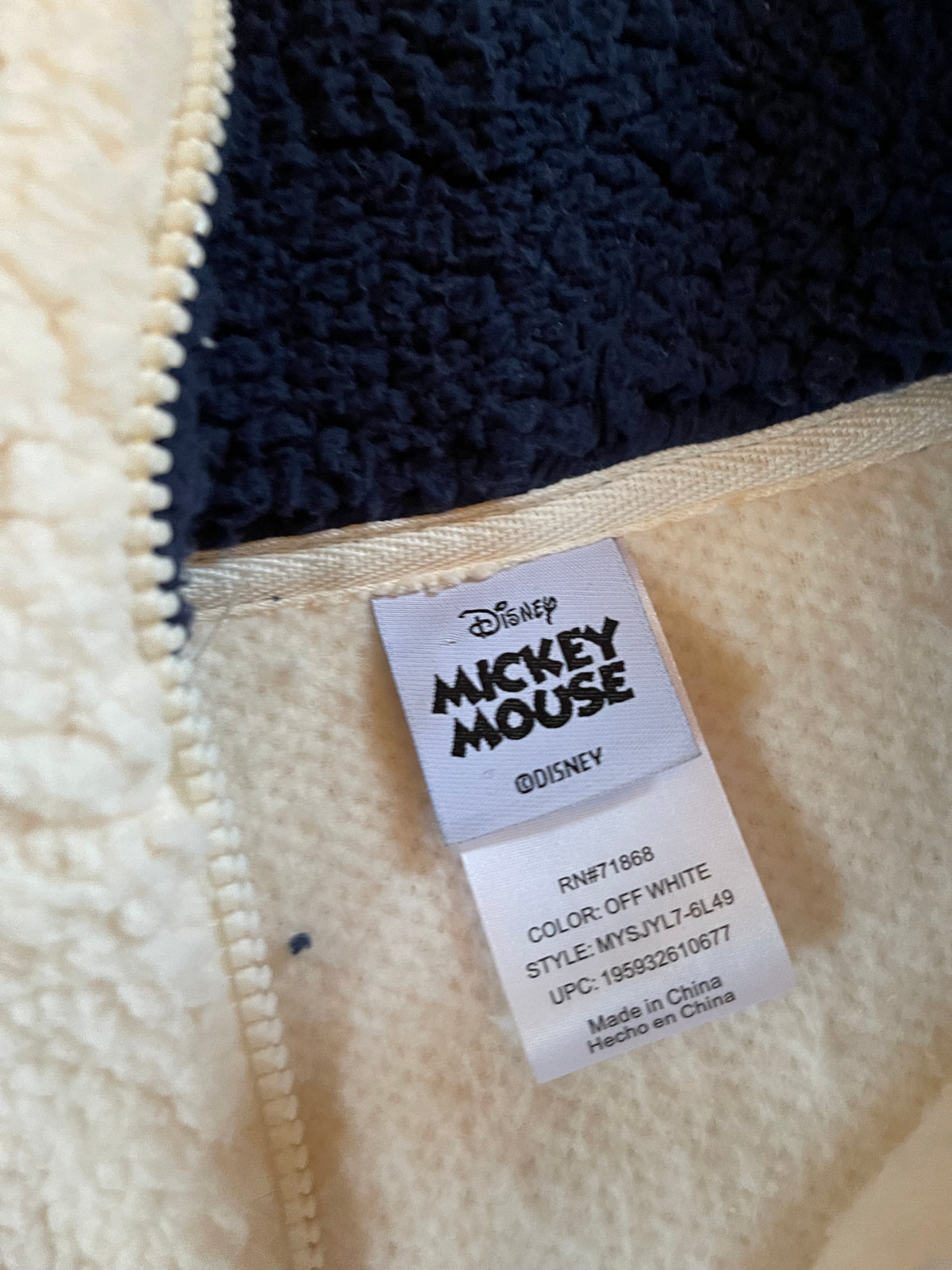 Disney sweater xxl