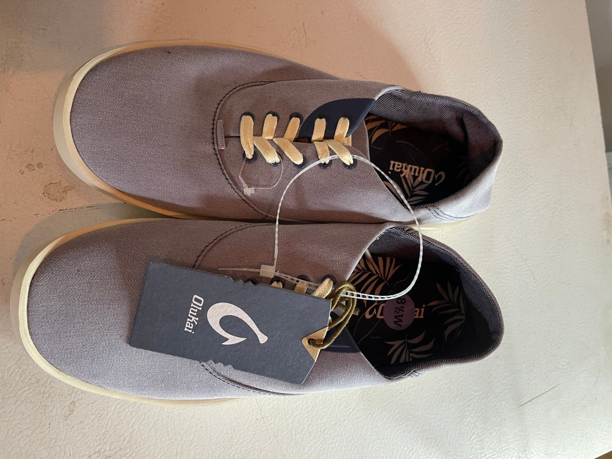 Olukai sneakers size 8.5 wide