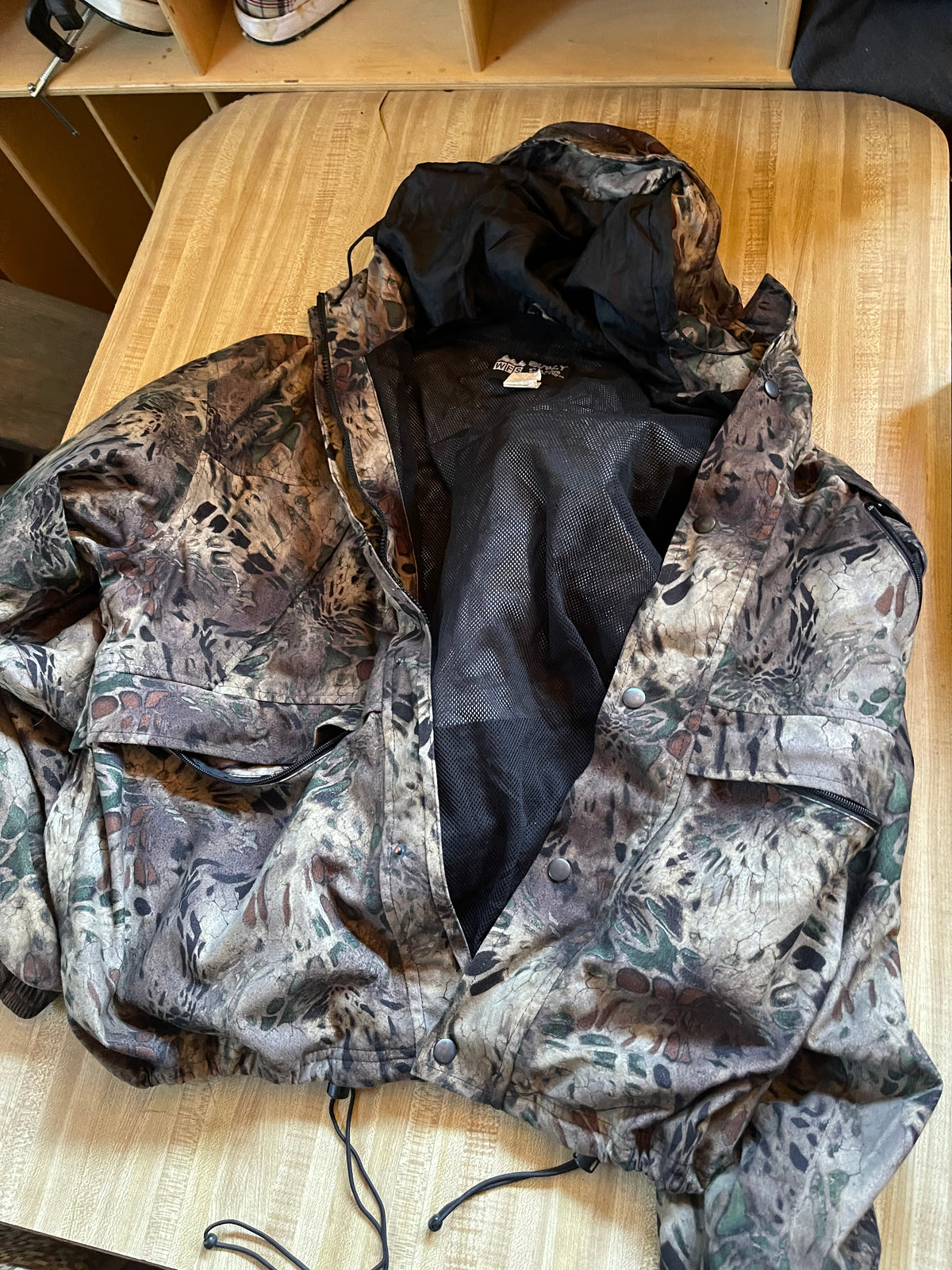 Vintage curly camo jacket large
