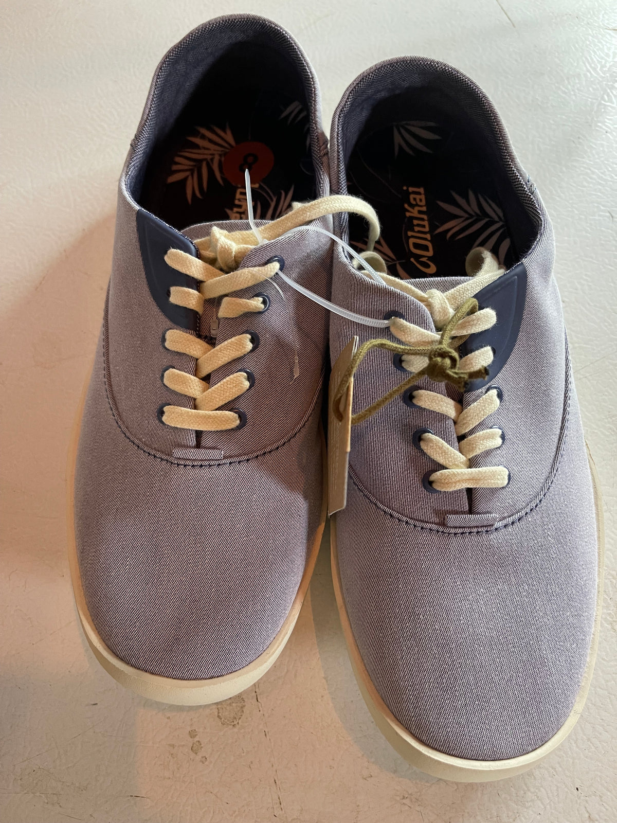 Olukai sneakers size 8 nwob