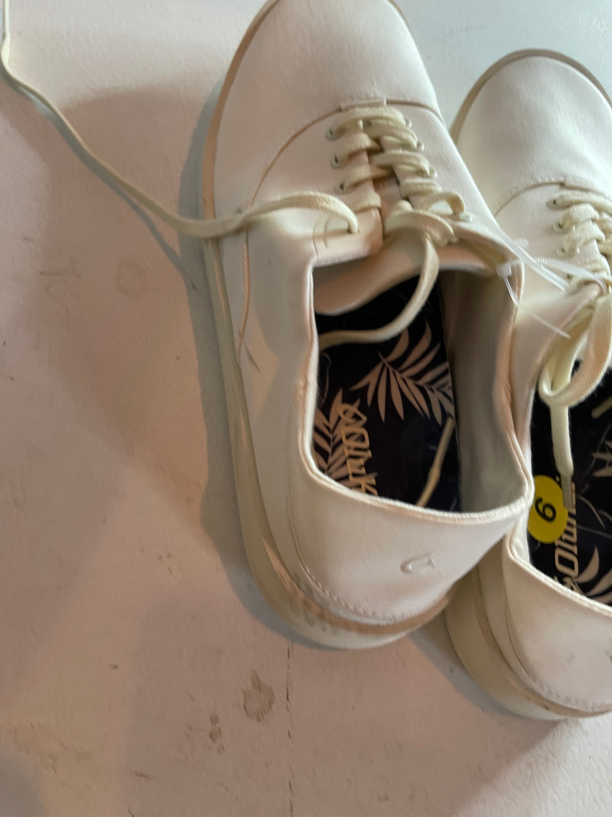 Olukai sneakers size 9