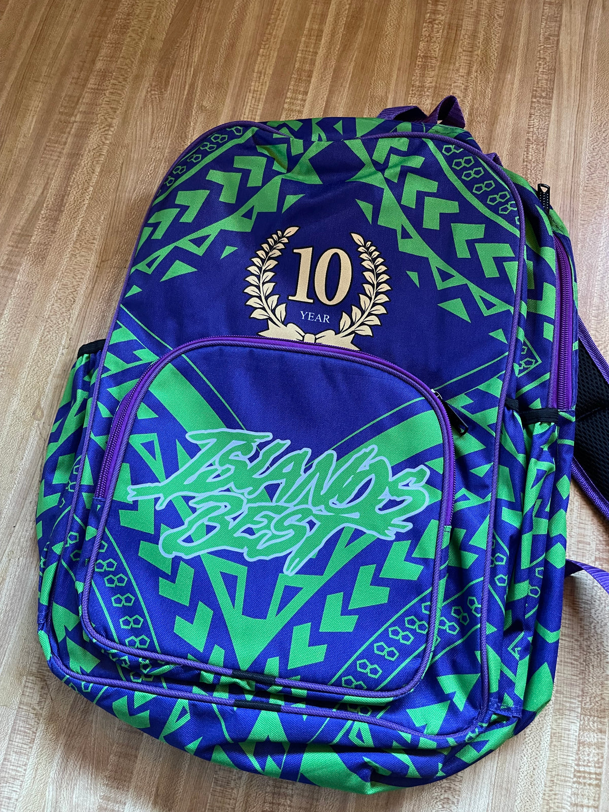 Islands best 10th anniversary backpack