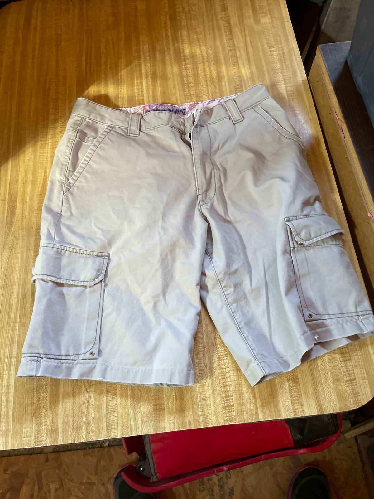 Silvertab cargo shorts 33