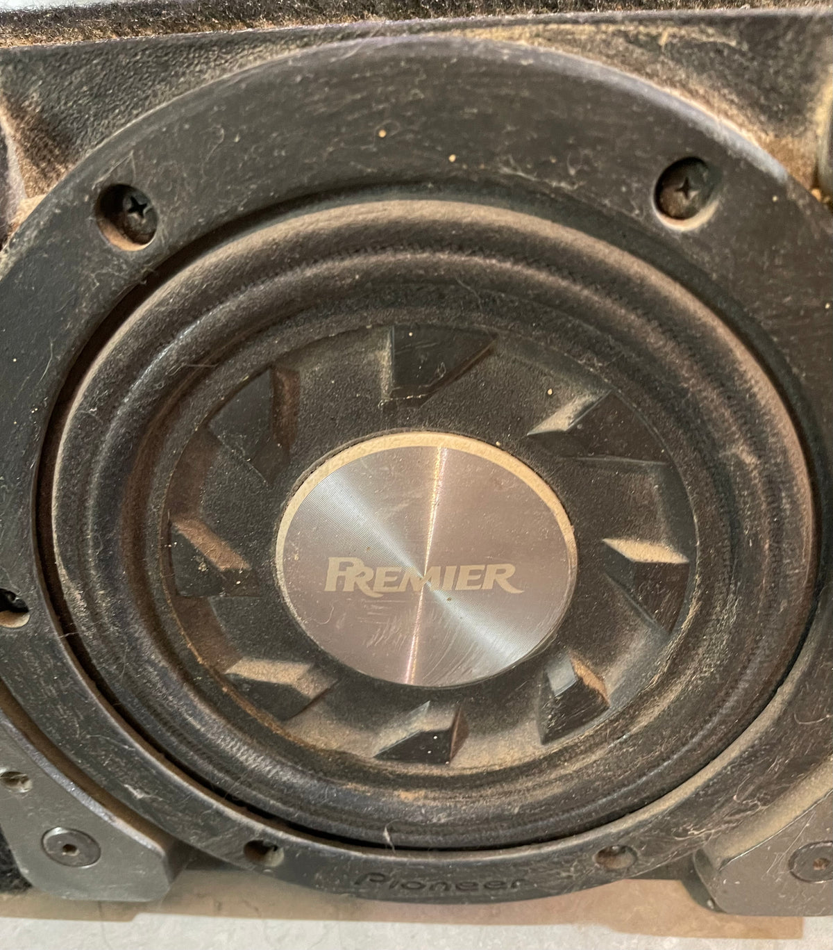 Pioneer premier subwoofer