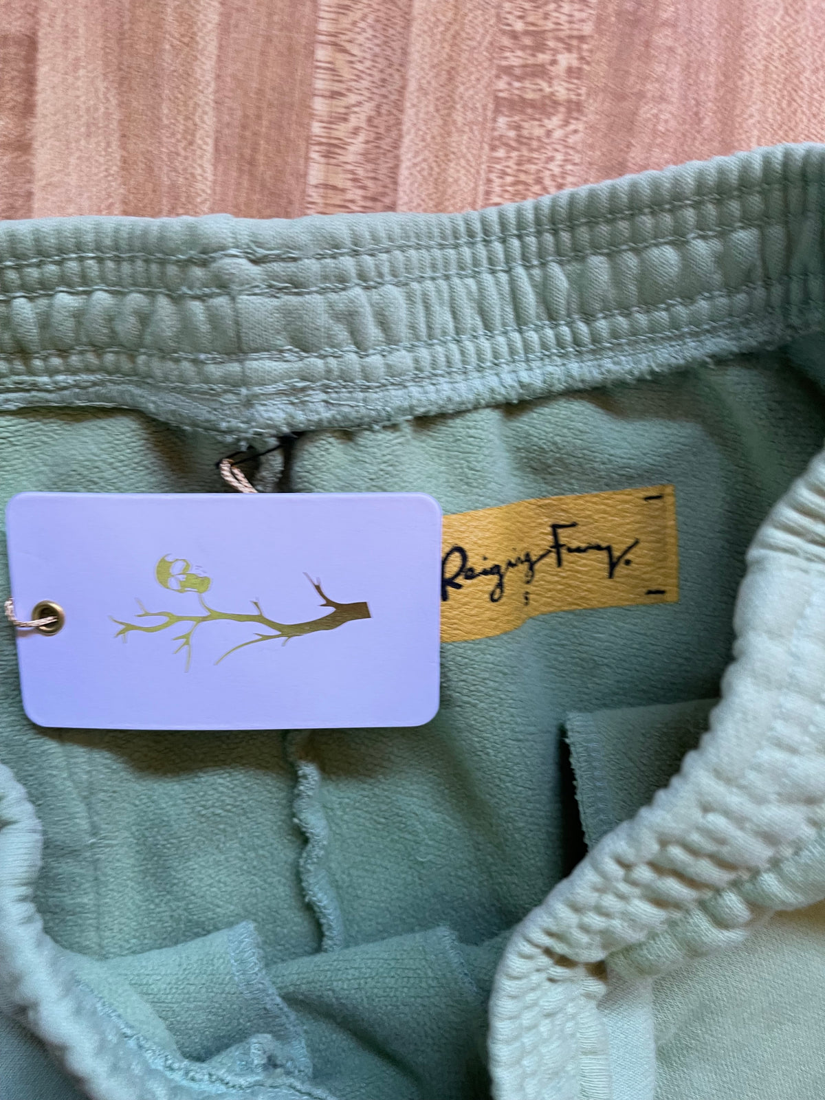 Reigning fury sweatpants small NWT