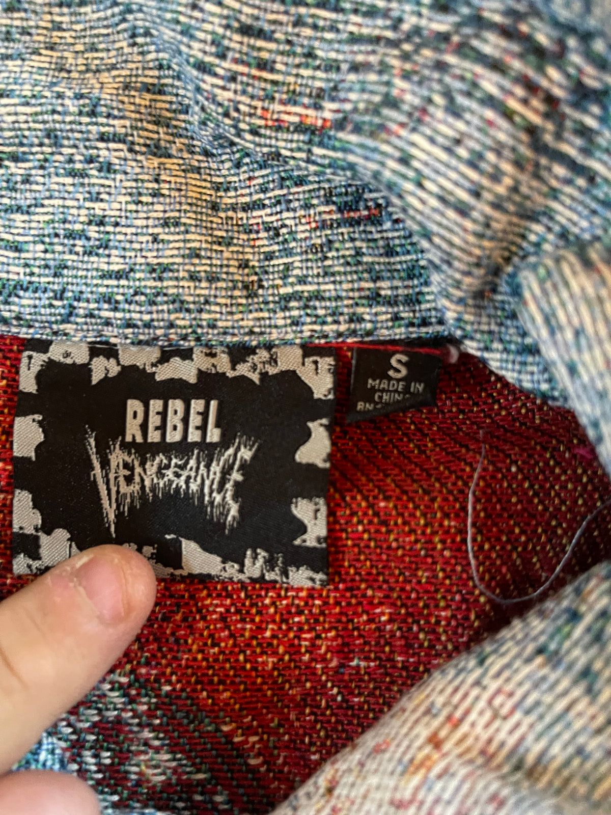 Rebel vengeance button up small NWT