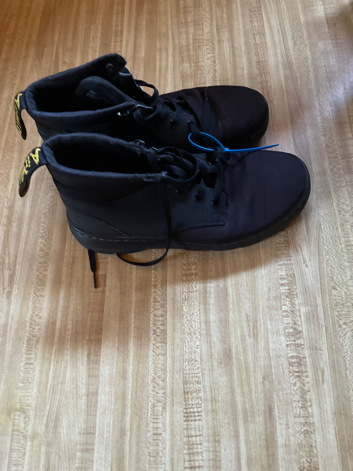 Dr martens boots 10