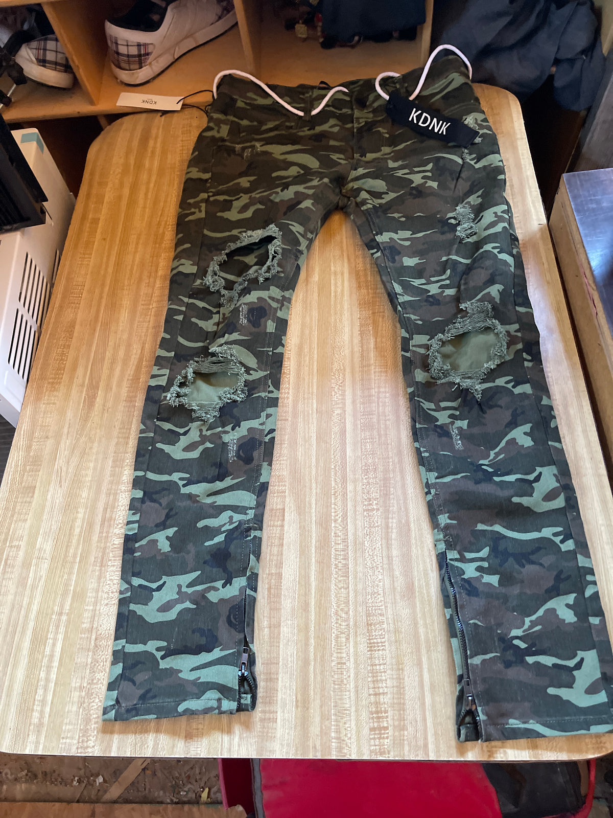 KDNK camo jeans 36/30 NWT
