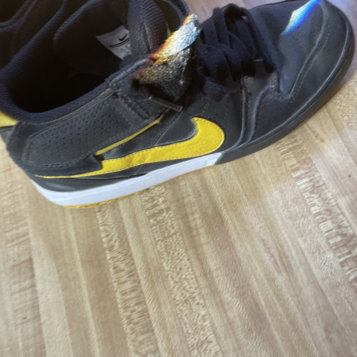 Nike Zoom Mogan 2 Mid Size 7.5