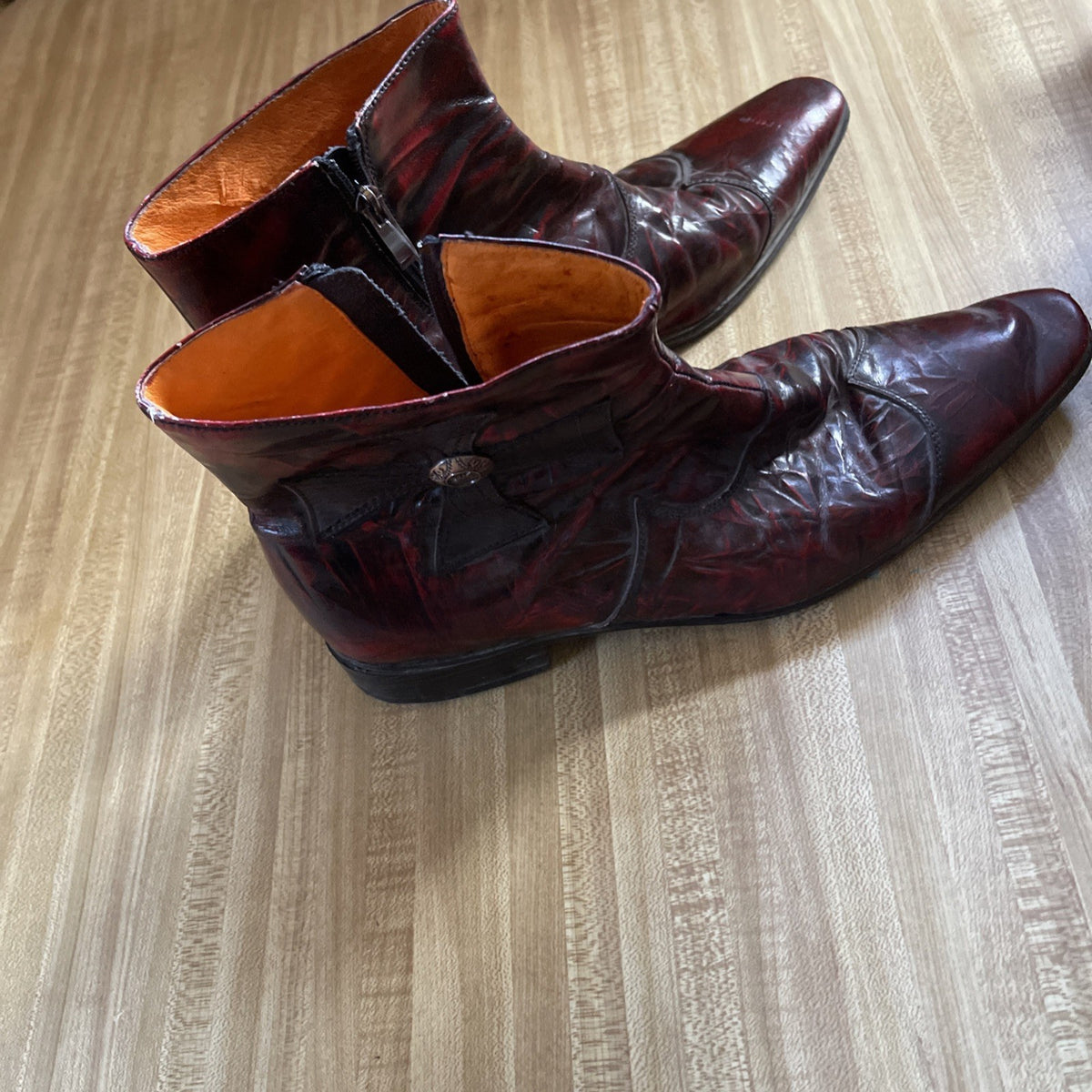 Taj Boots 11