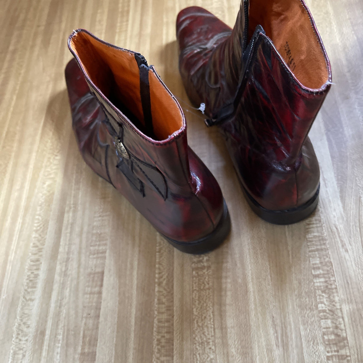 Taj Boots 11