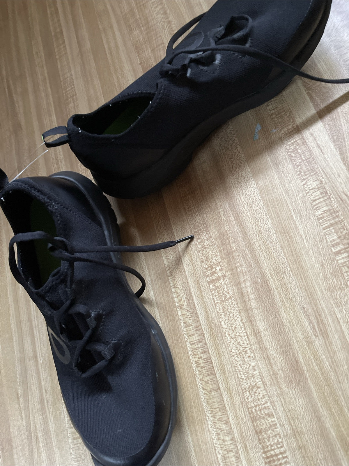 Oofos Men’s Shoes 10.5 E