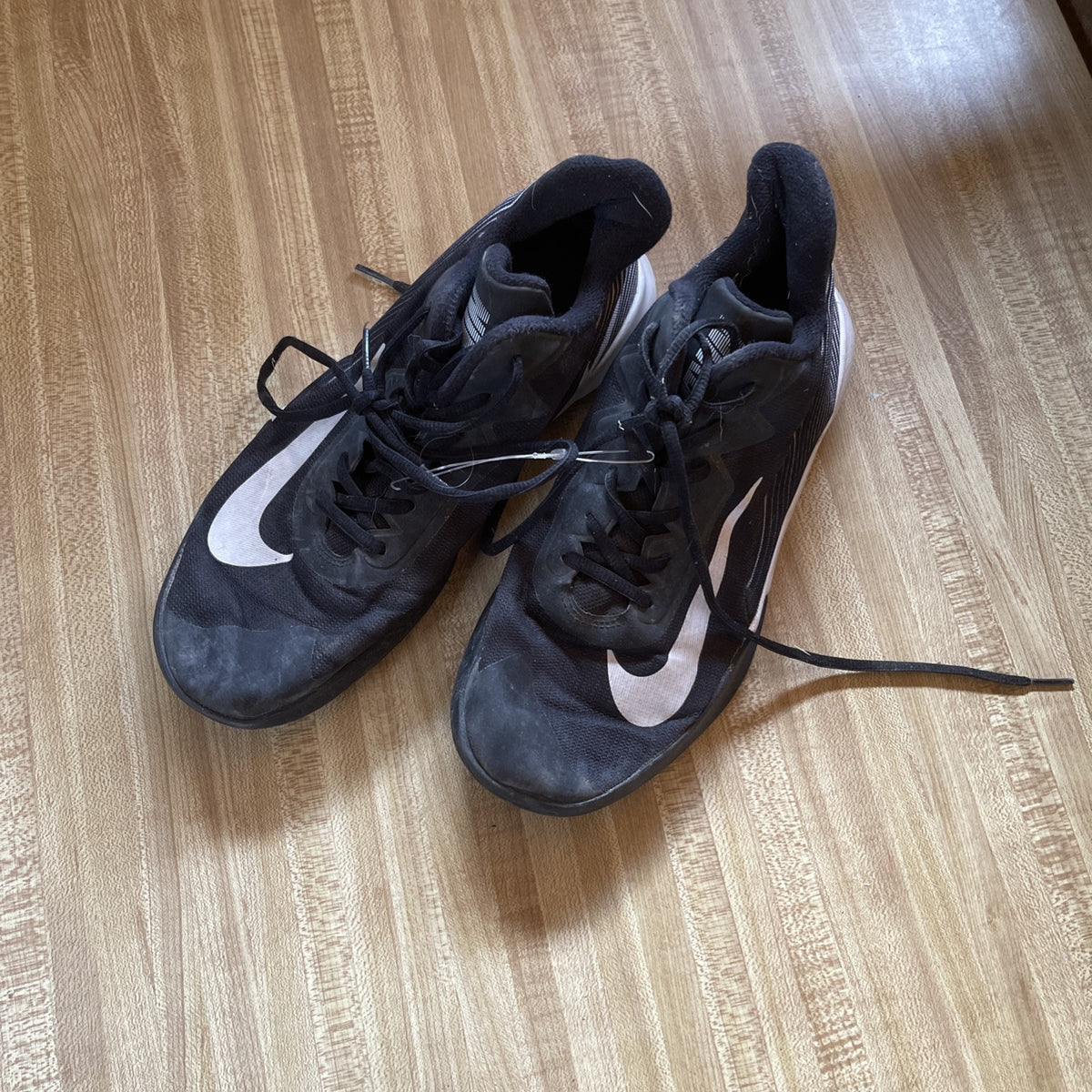 Nike Precision 4 Size 8
