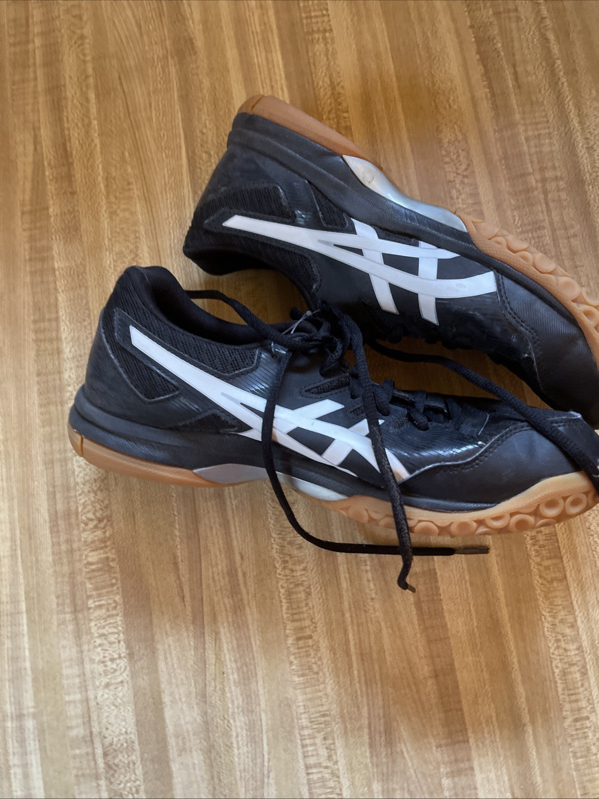 ASICS Gel Rocket Size 9