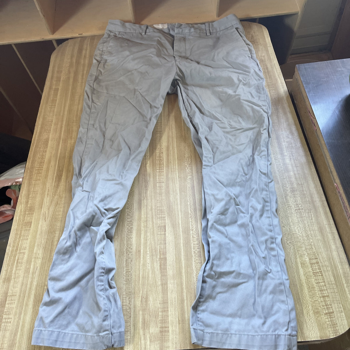 levis khaki pants 38x32