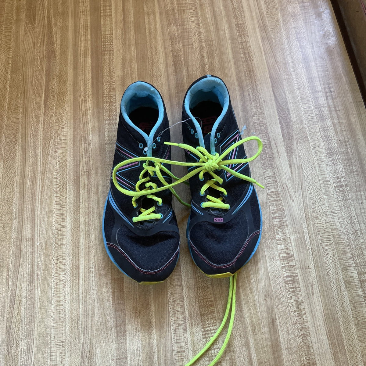 New Balance 730 Size 9