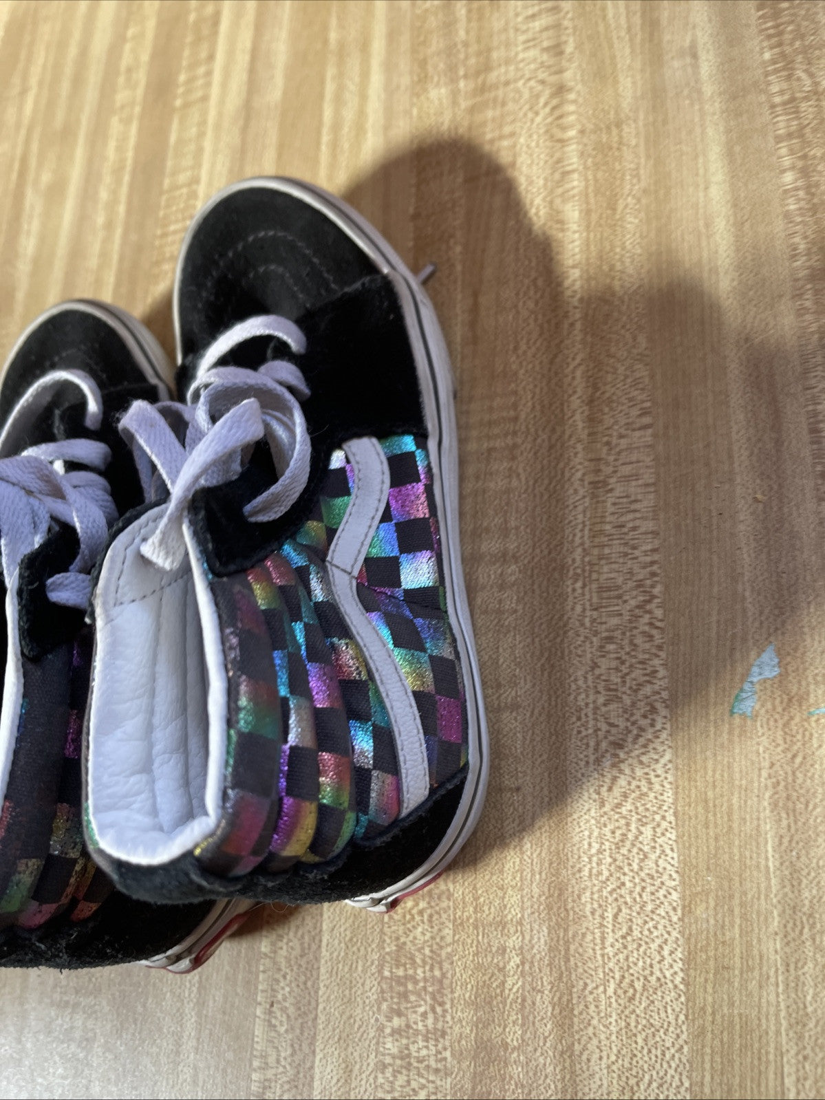 vans iridescent checkerboard Kids 1.5 High Tops 