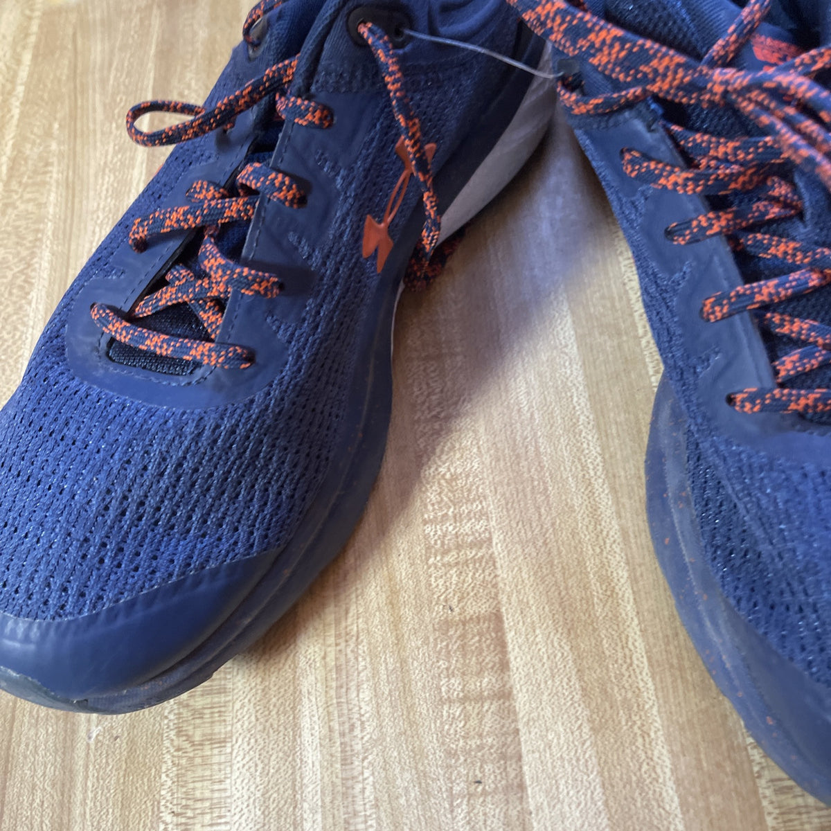 Under Armour Charged Escape Size 9