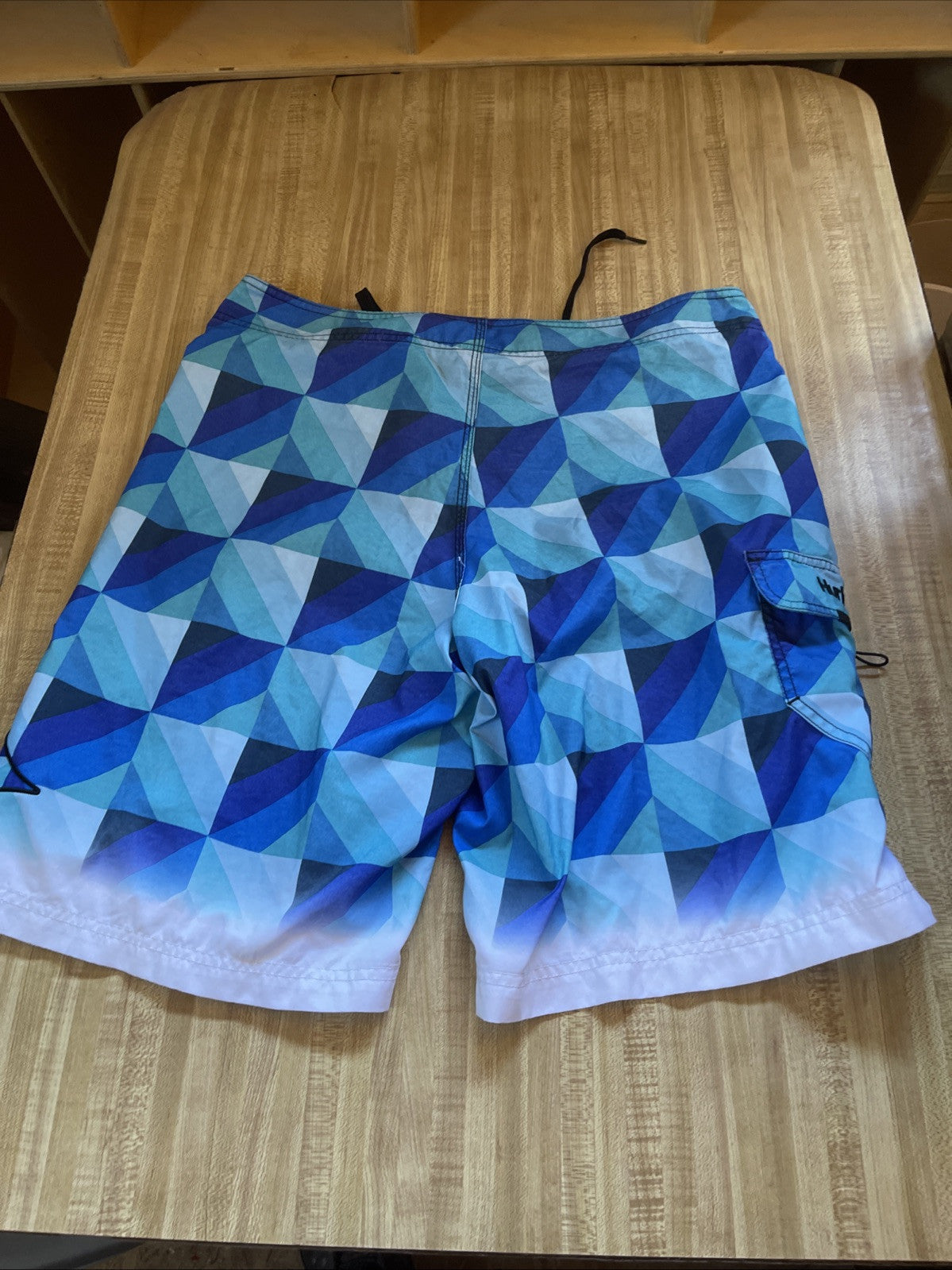 hurley board shorts 36