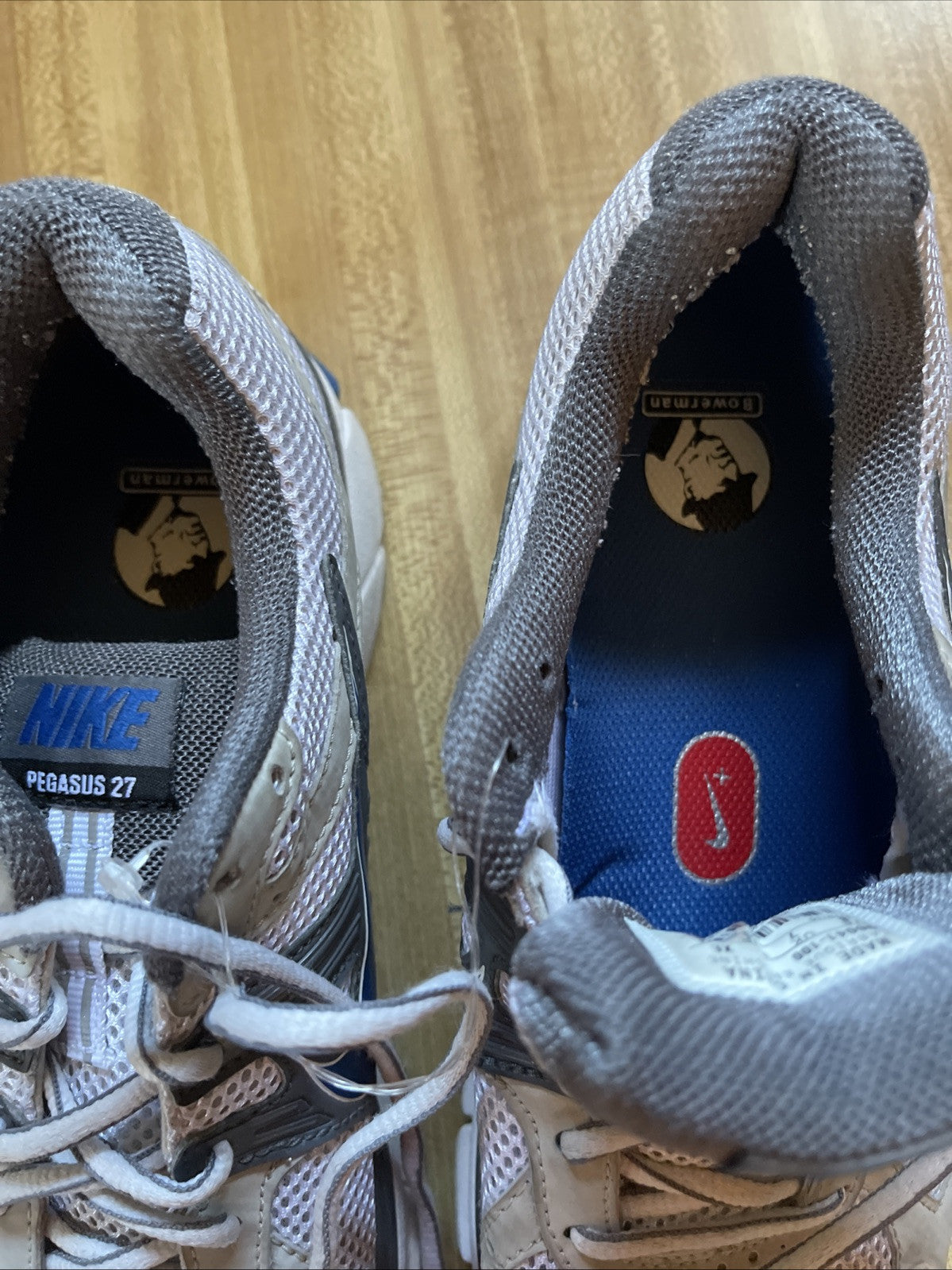 Nike Pegasus 27 Size 8