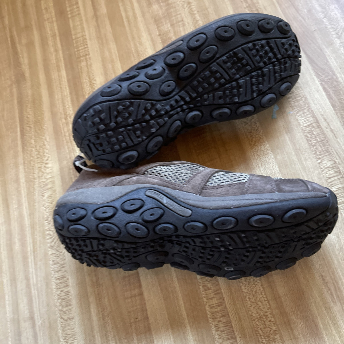 Merrell Slip On Hiking Shoes Size 7
