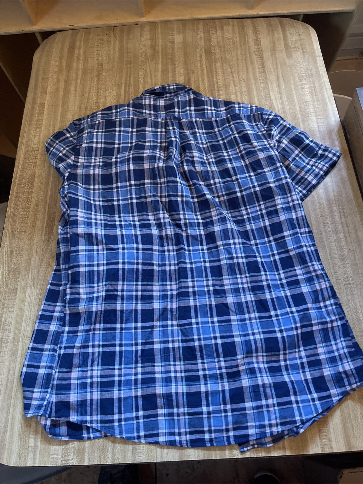 izod saltwater shirt Medium 