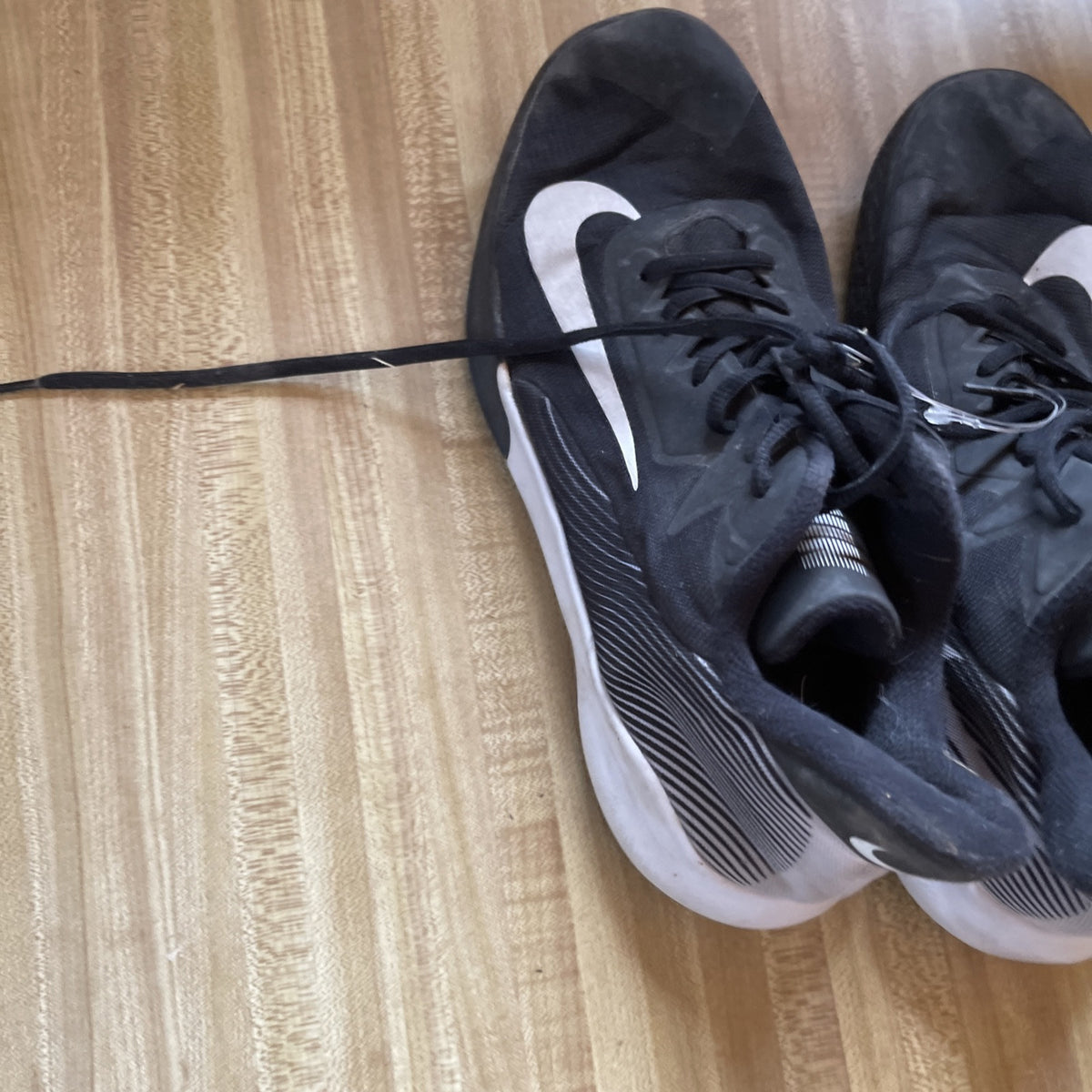 Nike Precision 4 Size 8