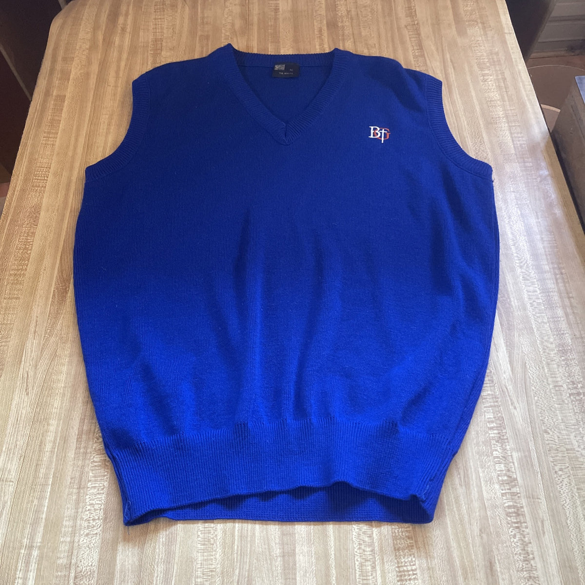 TQ Knits Sweater Vest Large 