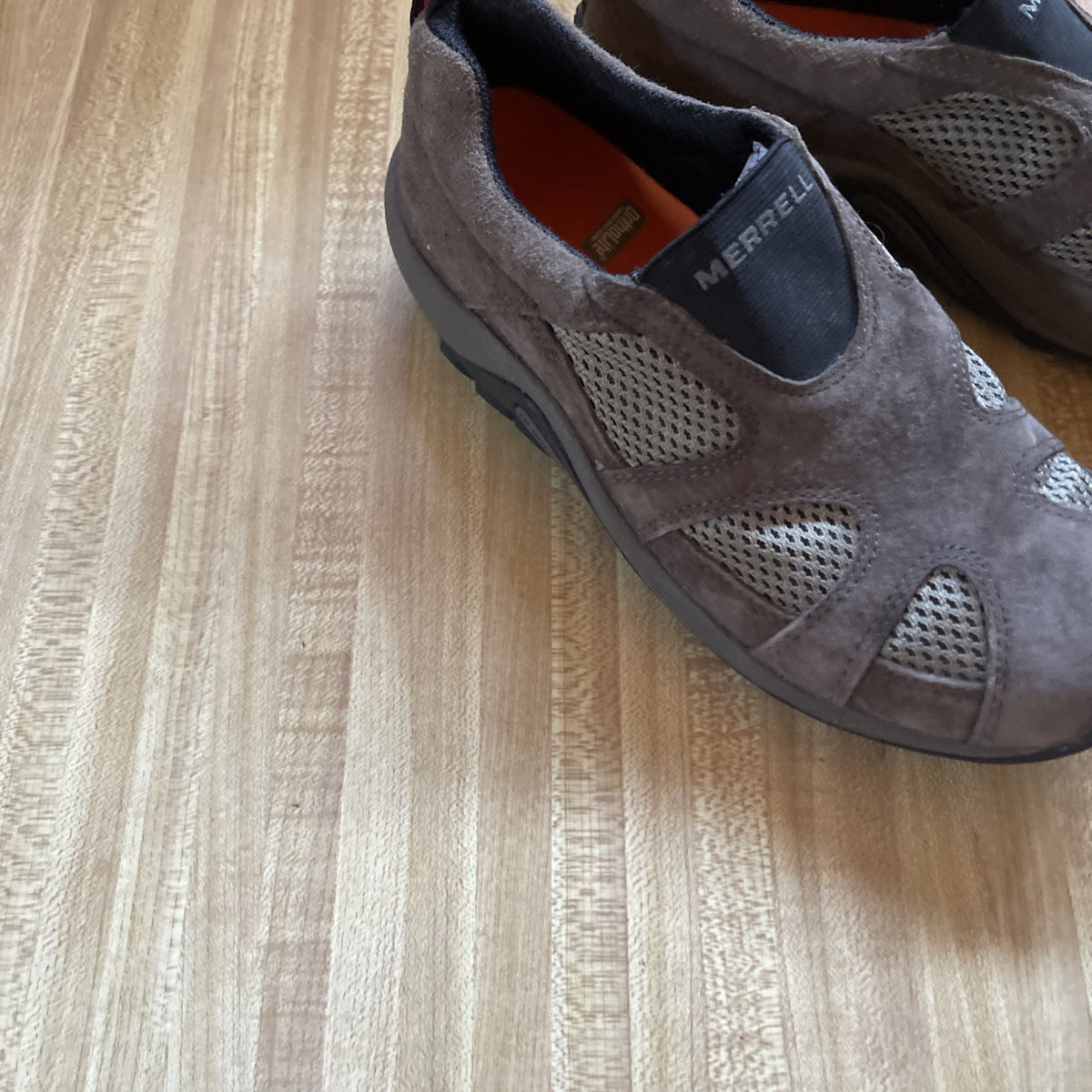 Merrell Slip On Hiking Shoes Size 7